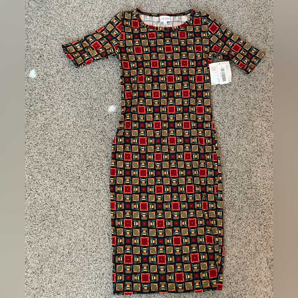 LuLaRoe Midi Julia dress, body con, form fitting